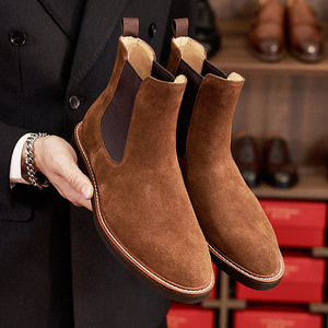 Botines Clásicos de Gamuza Marrón con Suela Antideslizante y Plantilla Acolchada para Oficina y Reuniones de Negocios - Product Image 2