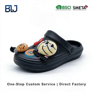 Sabots tendance en EVA pour garçons avec breloques hip-hop, à lacets, légers, imperméables, chaussures décontractées pour la marche et le streetwear – Vente en gros - Product Image 1