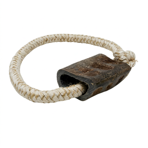 Hueso de Búfalo Seco para Perros, Forma Natural, Técnica Cruda, Duradero, Artesanía Natural, Uttar Pradesh - Product Image 1