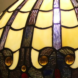 LongHuiJing 12 Inch European Style Shell Lamp Peacock Tail Desk Light Bedroom <b>Bedside</b> Lamp Tiffany Peacock Tail Table Lamp - Product Image 6