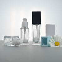 Grosir 20ml 30ml 40ml persegi kosong Makeup kosmetik kemasan Frosted cair Foundation Make-up botol kaca dengan Pompa