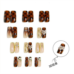 Uñas postizas largas con estampado de leopardo para otoño/invierno, con diseño 3D de flores en lámina dorada, para manicura DIY, accesorios de moda para clubes. - Product Image 3
