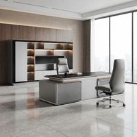 Bureau de direction moderne en métal, design échelle, plateau noir, armoire latérale grise, panneau côtelé, pour PDG, directeur, bureau commercial