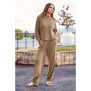 PrettYGARDEN 2025 Ensemble deux pièces pour femme Pull à col rond Pantalon de survêtement taille haute Automne Hiver pour tenue de détente - Product Image 2