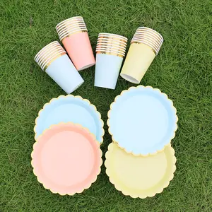 Family Friend Camping Eco Friendly Party Golden Circular Paper Plates Disposable Waterproof Paper Plate Set