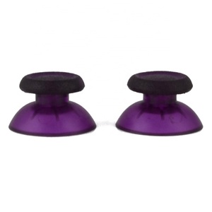EXtremeRate 3D Thumb Sticks สำหรับ PS5 PS4 Slim Pro - ชุดฝาครอบจอยสติ๊กแบบใสสีม่วง - Product Image 2