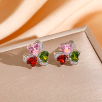 Nouvelle Collection : Parure Collier Pendentif et Boucles d'Oreilles Trèfle Cœur en Zircon Coloré pour Femme, en Acier Titane Plaqué Argent/Or, Légère, Idéale pour Mariage
