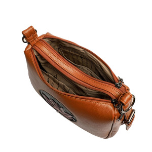 Bolso tote con bolsillo para botella, clip para llaves, correa de muñeca ajustable, cadena de cuerda de cuero doble corta y asas con cuentas - Product Image 5