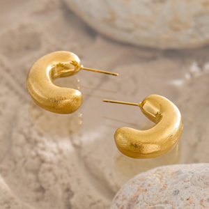 <span class=keywords><strong>Orecchini</strong></span> a Cerchio Mchic 904 dal Design Raffinato, in Acciaio Inossidabile Placcato Oro, a Forma di C, per Vendita all'Ingrosso Vintage - Product Image 5