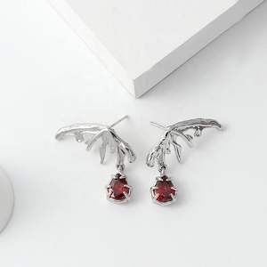 Dragon Series Jewelry Diseño elegante sentido Dragon Wing Zircon Pendientes Wing Studs para mujeres - Product Image 5