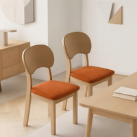 Chaise de salle à manger vintage du milieu du siècle en bois massif avec assise et dossier rembourrés en cuir PU pour une utilisation à la maison