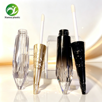 Tube de brillant à lèvres vide de luxe avec pendentif en cristal dégradé noir/doré, emballage cosmétique personnalisé en plastique avec bouchon à vis, vente en gros