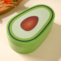 Herbruikbare plastic opbergdoos voor fruit in de vorm van avocado, ui, citroen en tomaat. Plastic bewaardoos voor verse voedsel in de koelkast.