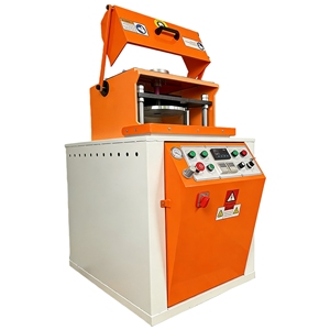 Fabricant professionnel de machines de moulage centrifuge sous vide pour la production de bijoux en alliage de zinc - Product Image 1