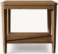 Table d'appoint en bois massif avec étagère, finition chêne brossé, pieds coniques, rangement ouvert, table d'appoint moderne Japandi, table de chevet