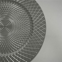 Assiette de présentation ronde gaufrée en plastique PP, dorée ou argentée, pour la décoration de table à la maison ou au restaurant