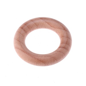Mode <span class=keywords><strong>Personnalisé</strong></span> Bébé En Bois Naturel Anneaux <span class=keywords><strong>De</strong></span> <span class=keywords><strong>Dentition</strong></span> Bio <span class=keywords><strong>Anneau</strong></span> <span class=keywords><strong>De</strong></span> <span class=keywords><strong>Dentition</strong></span> En Bois <span class=keywords><strong>de</strong></span> Hêtre - Product Image 1