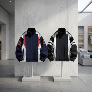 Chaqueta Varsity Unisex de Poliéster Sólido, Tejida, con Estampado, Diseño de Transferencia Térmica de Alta Calidad, Logotipo Frontal Personalizado, Cierre de Cremallera, Transpirable - Product Image 3