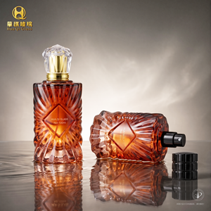 Botella de <span class=keywords><strong>Perfume</strong></span> de Vidrio de Lujo Personalizada de 100 ml con Tapa de Textura de Cuero, Botella de Fragancia de Vidrio Vacía para Hombres y Mujeres - Product Image 5
