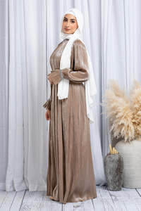 Abaya Leduo personnalisée élégante en tissu plissé brillant avec poignets – Robe longue modeste à manches longues - Product Image 2