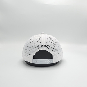 Casquette de baseball OEM personnalisée en polyester imperméable à séchage rapide, avec logo en caoutchouc, 5 panneaux, perforations découpées au laser et trous percés - Product Image 6
