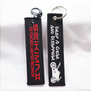 Porte-clés brodé personnalisé double face avec texte, logo ou design moto – Tendance et original - Product Image 4