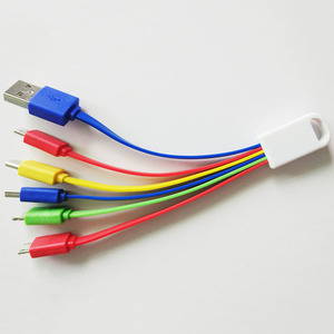 Câble de charge multifonctionnel de données de porte-clés OEM portable pour <span class=keywords><strong>iPhone</strong></span> 15 décoration suspendue créative câble de données multi en un - Product Image 3
