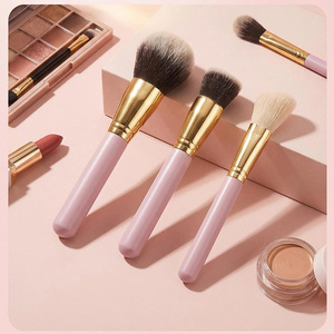 Lot de 15 pinceaux de maquillage obliques à manche en bois noir, poils doux, pour fard à paupières, anticernes et visage - Product Image 4