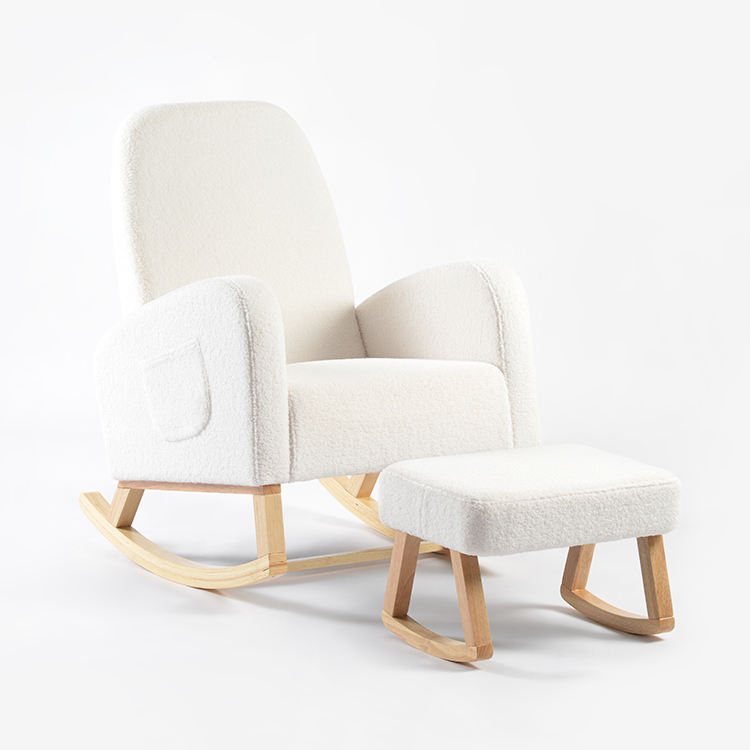 กำมะหยี่สีขาวกับขาไม้ธรรมชาติ