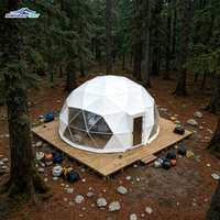 Tente dôme géodésique en PVC blanc de luxe moderne 5x5m pour 10 personnes, résistante aux intempéries, imperméable, durable, personnalisable