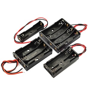 Boîtier de piles No 7 1/2/3/4/AAA avec compartiments rouge et noir, alimentation 45V3V, système de gestion des piles en polypropylène PP - Product Image 1