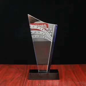 Custom Neueste Design Crystal Glass Trophy Award für Souvenirs