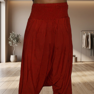 Pantalon sarouel ample teint en terre cuite avec design plissé et ceinture élastique haute pour hommes et femmes à vendre - Product Image 3