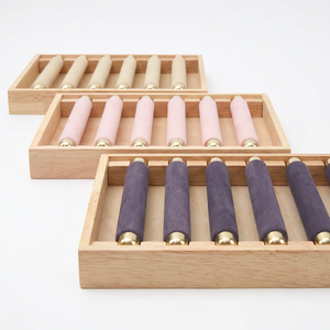 Bandeja de Exhibición de Joyería Rectangular de Madera y Terciopelo de Alta Calidad con Soporte Extraíble para Tiendas Minoristas - Product Image 4