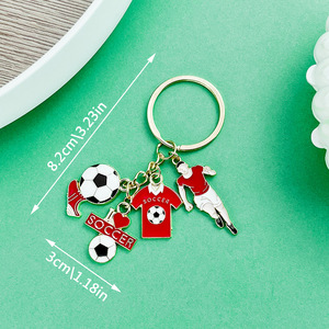 Llavero de Aleación de Zinc con Diseño de Camiseta de Fútbol, Balón y Jugador Rojo, Accesorio de Regalo 'I Love Soccer' - Product Image 3