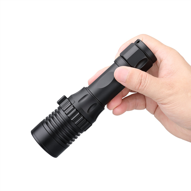 Trustfire DF007 Diving Flashlight Underwater 100 Meters Waterproof 3350 Lumens Dive Light