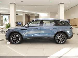 SUV <span class=keywords><strong>2</strong></span>.0T 261HP L4 4 roues motrices <span class=keywords><strong>Lincoln</strong></span> Nautilus 2025 <span class=keywords><strong>2</strong></span>.0T AWD Édition Premier <span class=keywords><strong>Plus</strong></span> pour une conduite polyvalente - Product Image 3