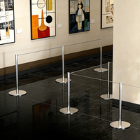 Barrière de contrôle de foule en acier inoxydable durable et réfléchissante, remplissable d'eau, avec base stable et corde optionnelle pour événements, livraison rapide, prix bas