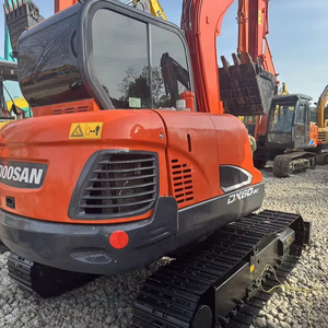 Excavatrice Doosan DX60-9C, modèle 2023, fabrication coréenne, poids opérationnel de 6 tonnes, capacité de la benne de 0,21 m, bon état, moteur - Product Image 2