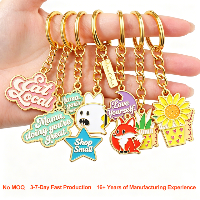Manufacture Custom Soft Hard Enamel Keychain with logo 3d 2d Metal Key Ring for Cheap Gold Plated Cute Cartoon Key Chains