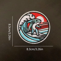 Patchs brodés requin surfeur très demandés - Style badge rond, autocollants décoratifs en tissu pour vêtements