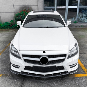 ชุดแต่งสปอยเลอร์หน้ารถยนต์ Mercedes-Benz C218 CLS Class สีดำเงา ลายคาร์บอนไฟเบอร์ วัสดุ ABS ปี 2011-2013 - Product Image 1