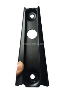 Connettori per Mobili Marca Hongtai, Staffa di <span class=keywords><strong>Fissaggio</strong></span> Triangolare in Metallo Zincato a Singola Facciata per Divani, Prodotto in Cina - Product Image 4