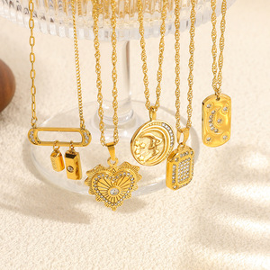 Collier en acier inoxydable plaqué or 18 carats avec pendentif cœur solitaire, chaîne de clavicule, bijou cadeau, accessoire de mode - Product Image 1