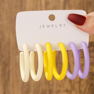 Pendientes de aro en forma de C, colores acrílicos tipo caramelo, diseño geométrico para mujer, joyería de moda - Product Image 4