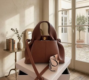 Bolso de Fiesta de Cuero para Mujer, con un Look Elegante y Ligero, Ideal para la Noche, Disponible a Precio de Exportación - Product Image 1