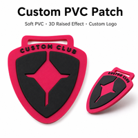 Écusson en caoutchouc PVC 3D personnalisé en forme de bouclier, logo de club en relief avec fente de suspension, emblème souple et imperméable pour sacs, équipements et vêtements
