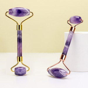 Idee per Set regalo da 2025 da donna che regalano un apparecchio per il massaggio Guasha con ametista di quarzo viola naturale di cristallo di giada - Product Image 4