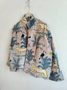 Veste en velours imprimé jungle noir de qualité supérieure Manteau matelassé en velours bohème pour un usage quotidien disponible à bon prix - Product Image 5