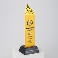 Trophées personnalisés créatifs en métal en forme de sommet de montagne, gravés et imprimés UV, or, argent, bronze, récompenses annuelles pour employés exceptionnels